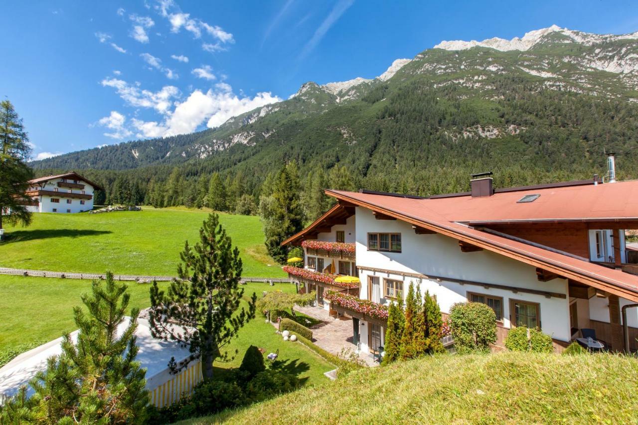 Ferienhaus Kirchplatzl Leutasch Buitenkant foto